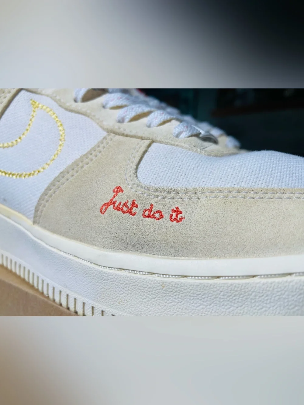 Women's Beige & White Low-Top Sneakers - Casual Comfort